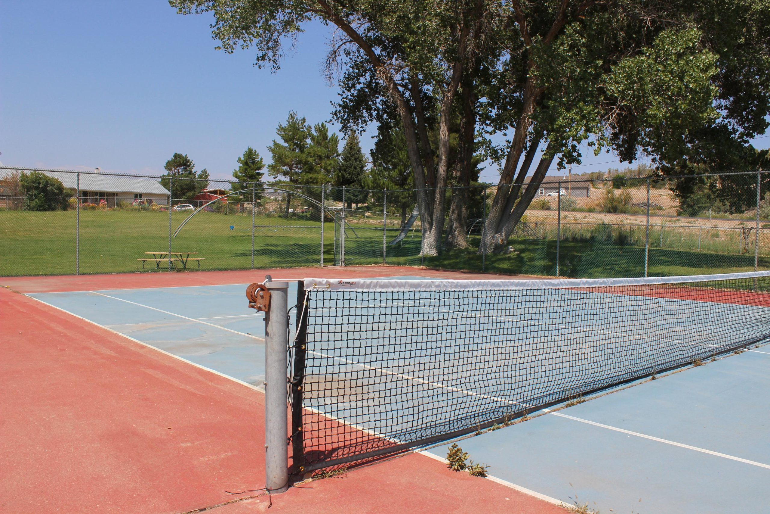 tenniscourts4 tenniscourts4